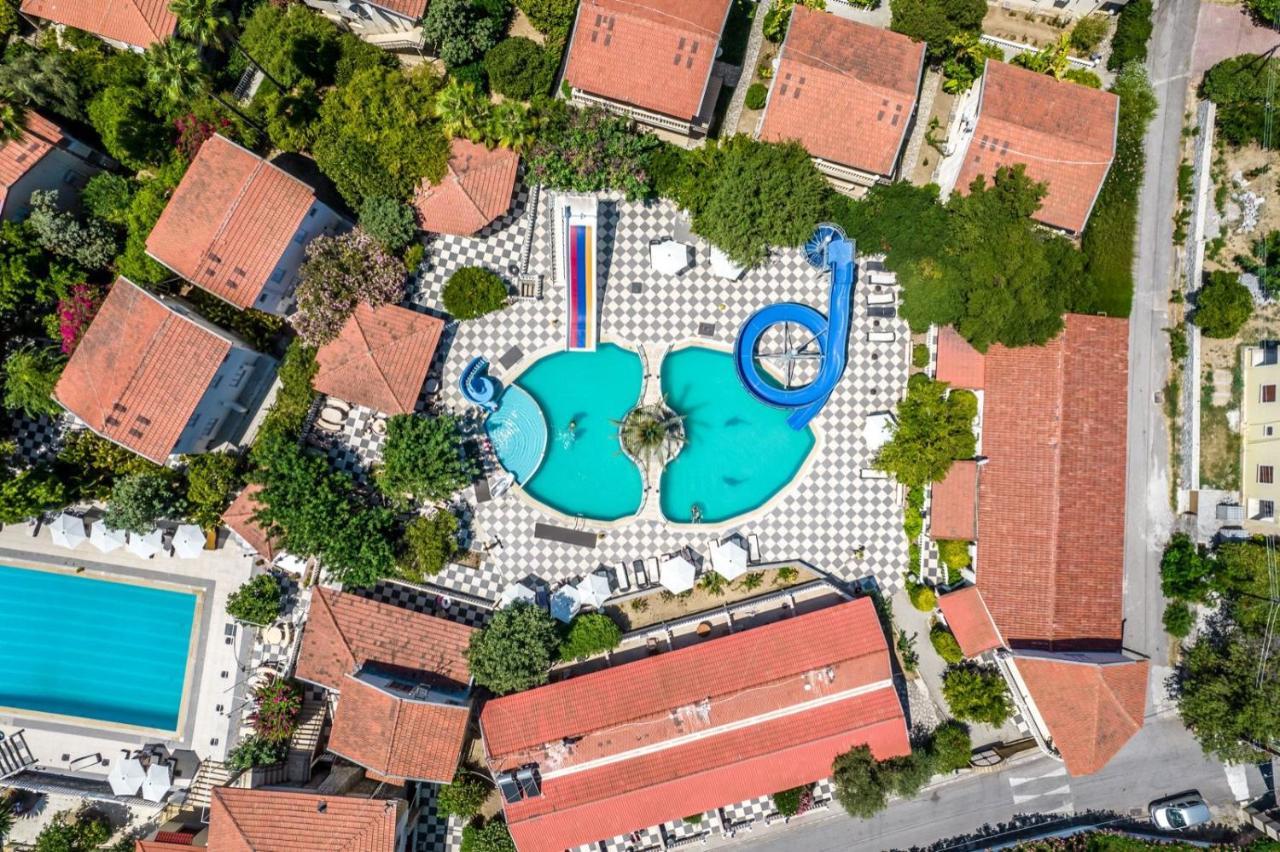 Riverside Garden Resort Karavas  外观 照片