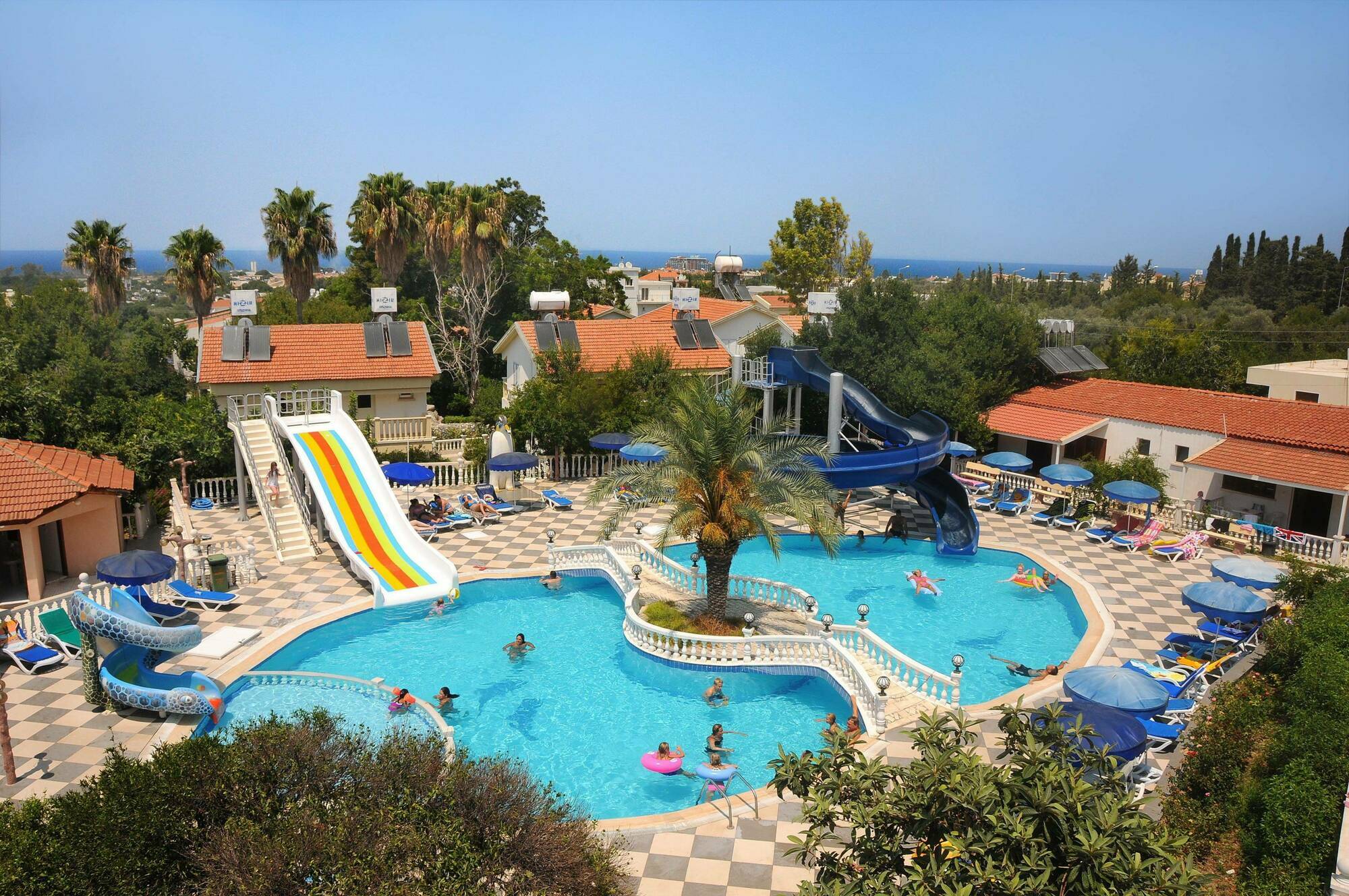 Riverside Garden Resort Karavas  外观 照片